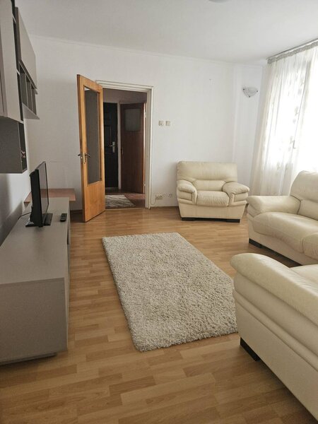 Masina de Paine (Obor), 3 min. metrou, apartament 3 camere.