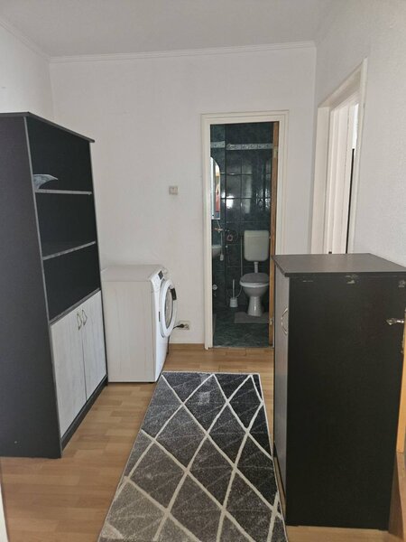 Masina de Paine (Obor), 3 min. metrou, apartament 3 camere.